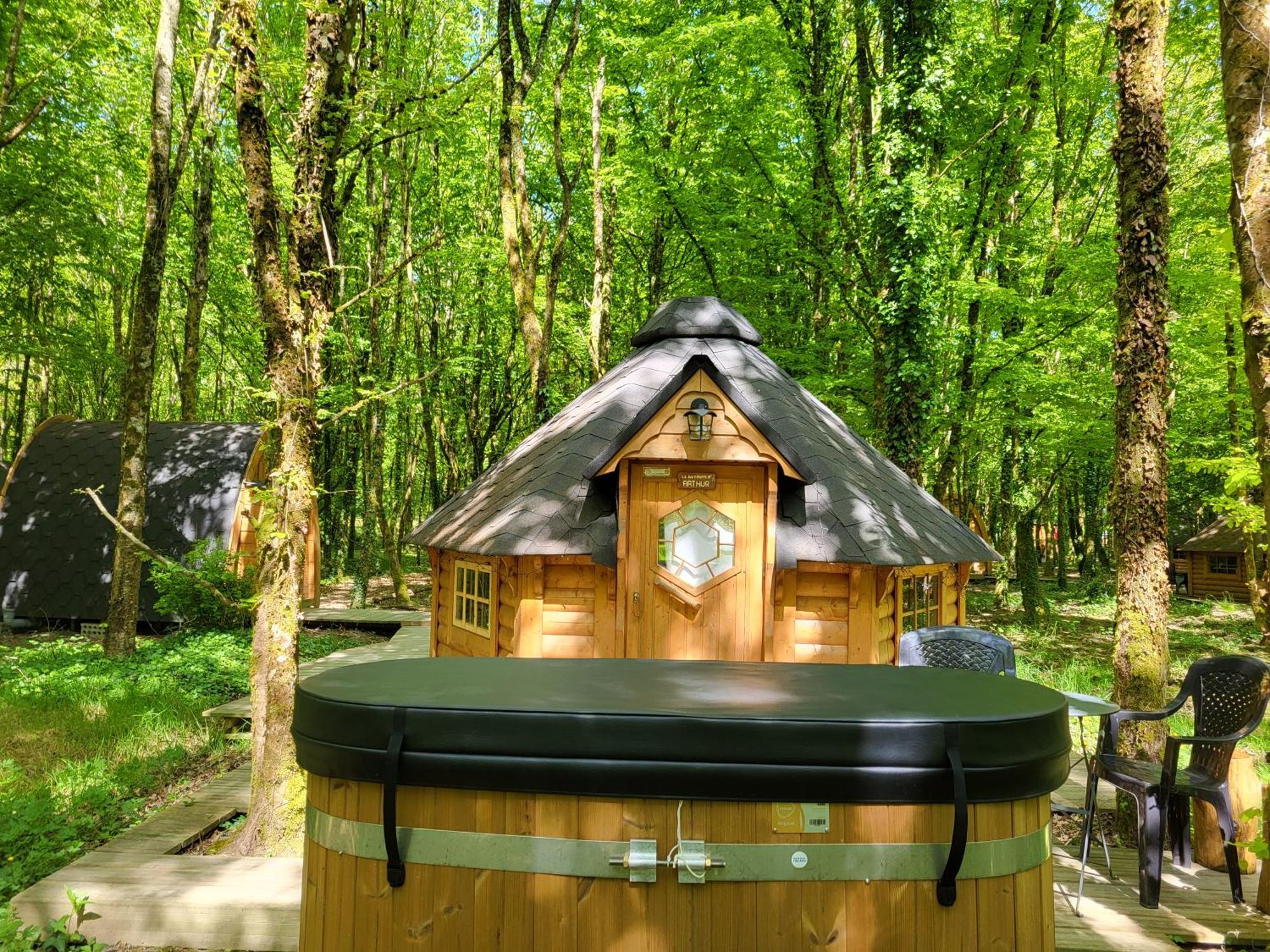 Le Domaine Insolite De Broceliande Paimpont Luaran gambar