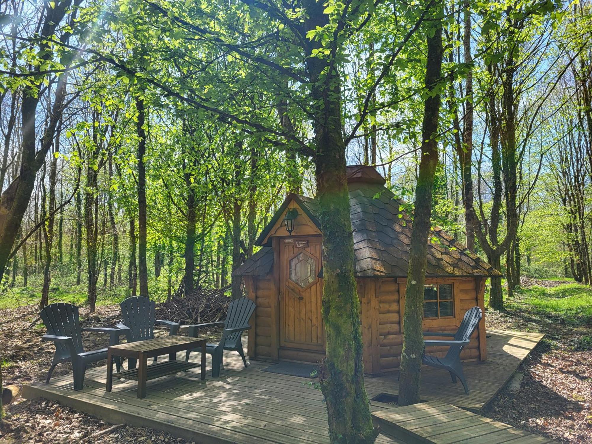 Le Domaine Insolite De Broceliande Paimpont Luaran gambar